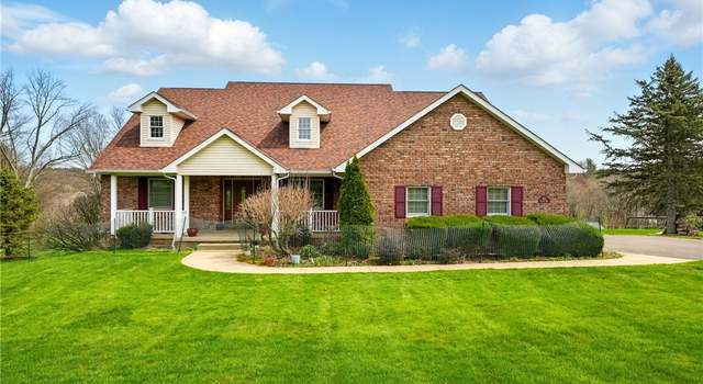 Photo of 105 Hillcrest Rd, Penn Twp - But, PA 16053