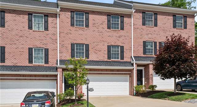 Photo of 135 Lenox Dr, Findlay Twp, PA 15126