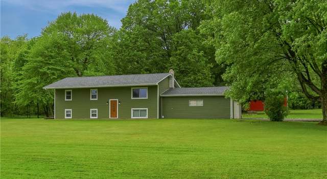 Photo of 825 New Bedford Sharon Rd, Pulaski Twp - Law, PA 16159