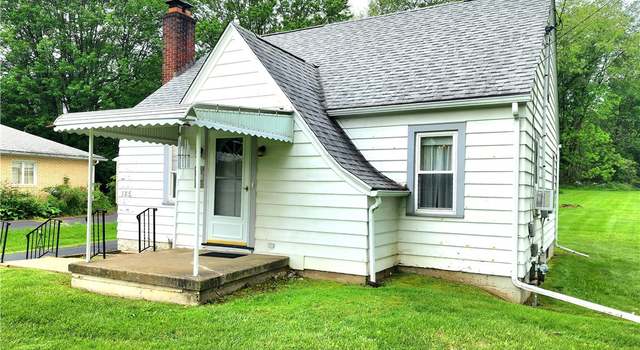 Photo of 125 Dutch Ln, Hermitage, PA 16148