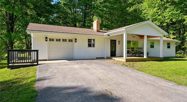 Photo of 5890 Wise Rd, Hermitage, PA 16148