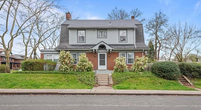 Photo of 6963 Edgerton Ave, Point Breeze, PA 15208