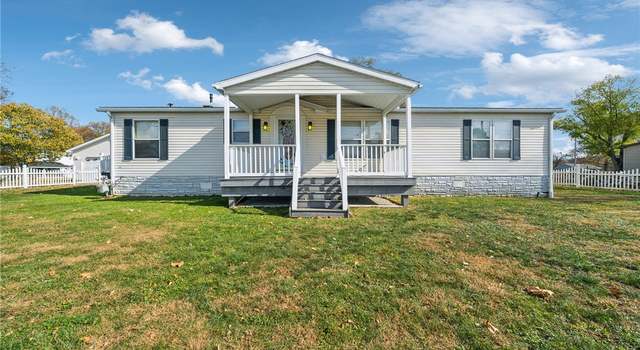 Photo of 220 Locust St, Dunbar, PA 15486