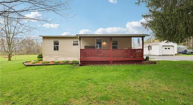 Photo of 133 W Drive Rd, Plain Grove Twp, PA 16156