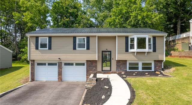 Photo of 2406 Rolling Farms Rd, Shaler, PA 15116