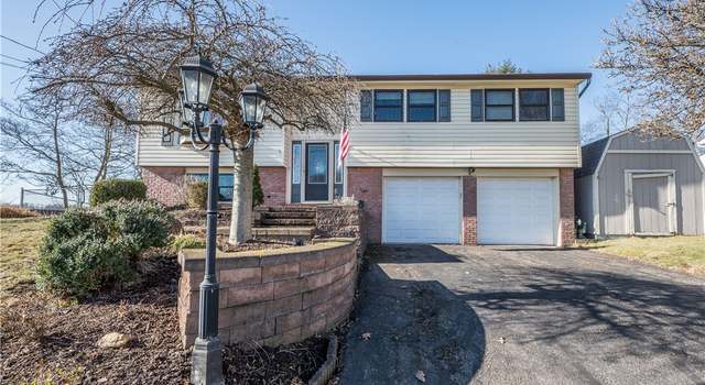 Photo of 703 Meadowbrook Rd, Level Green, PA 15085