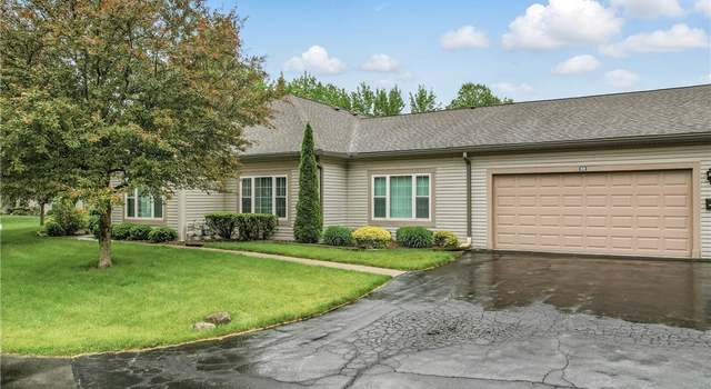 Photo of 60 Stone Ridge Blvd, Hermitage, PA 16148
