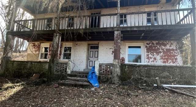 Photo of 141 Grant Ave, Etna, PA 15223
