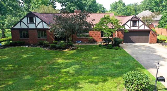 Photo of 521 E Pine St, Grove City, PA 16127