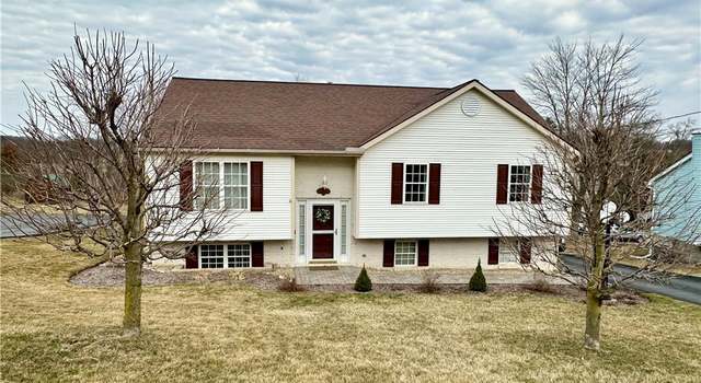 Photo of 204 Charlotte Cir, East Franklin Twp, PA 16201