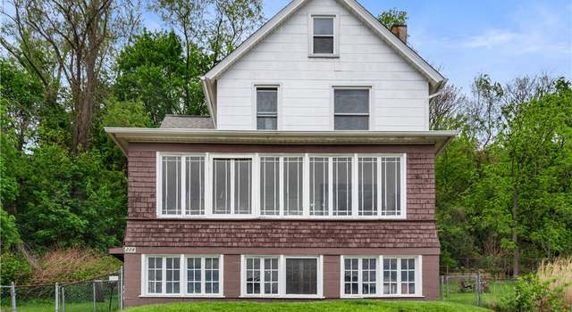 Photo of 228 W 11th Ave, Tarentum, PA 15084