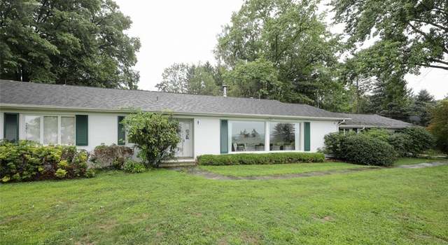 Photo of 113 Last Ln, Ligonier Twp, PA 15658