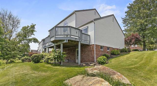 Photo of 1615 Lilac Ln, Moon/crescent Twp, PA 15046