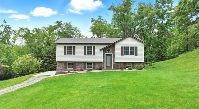Photo of 406 Maple Dr, Arona Boro, PA 15617