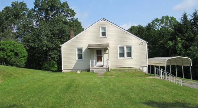 Photo of 1764 Rose St, Lower Burrell, PA 15068