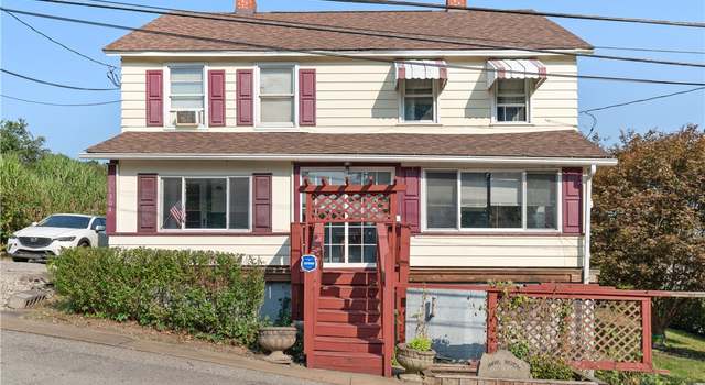 Photo of 1302 1304 Macarthur Dr, West Deer, PA 15076