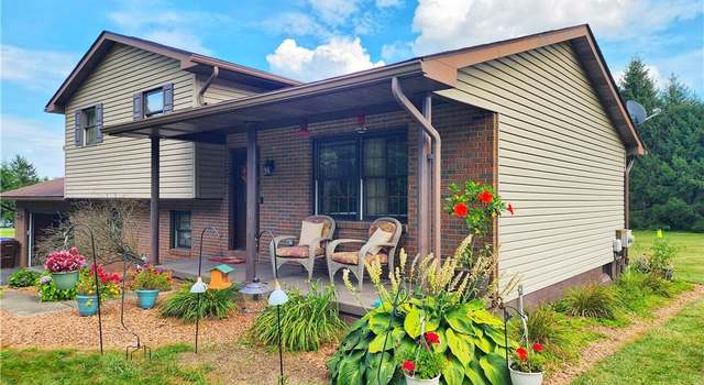 Photo of 130 James Cir, North Beaver Twp, PA 16102