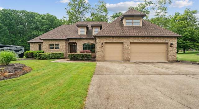 Photo of 101 Blackthorn Dr, Penn Twp - But, PA 16002