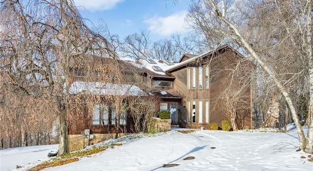 Photo of 10492 Olde Villa Dr, Mccandless, PA 15044