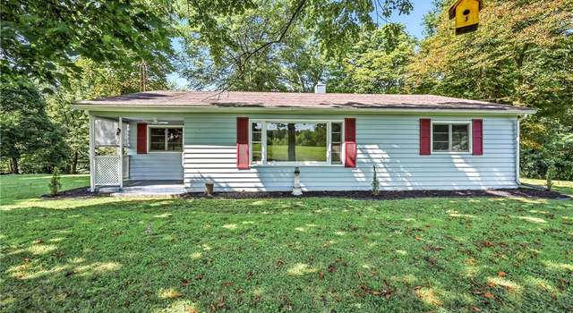 Photo of 942 Achortown Rd, Beaver Falls, PA 15010