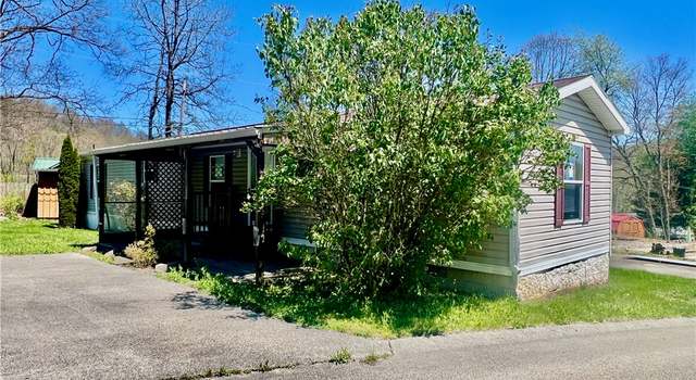 Photo of 214 Hill Top Mnr N, Armstrong/shelocta, PA 15774