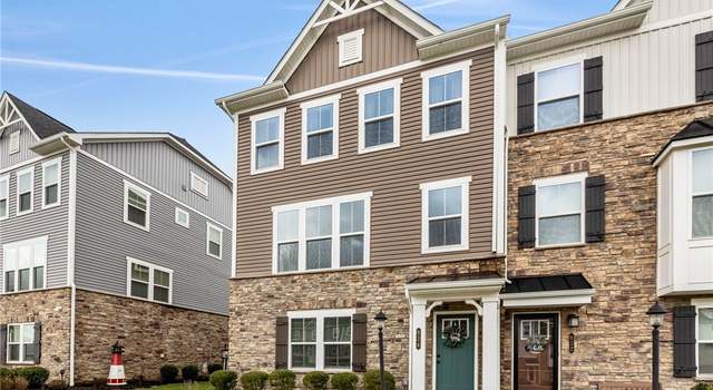Photo of 624 Amarth Ln, Cranberry Twp, PA 16066