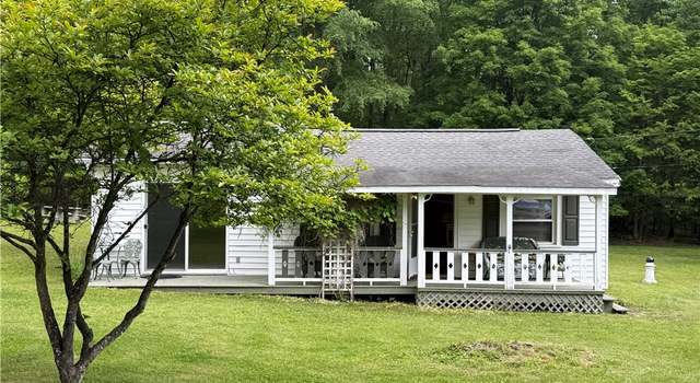 Photo of 71 Cougar Ln, Leeper, PA 16233