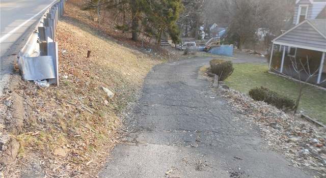 Photo of 939 Middle Rd, Shaler, PA 15223