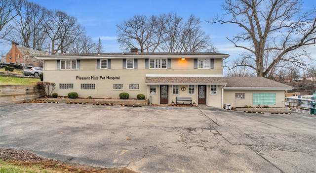 Photo of 171 Green Dr, Pleasant Hills, PA 15236