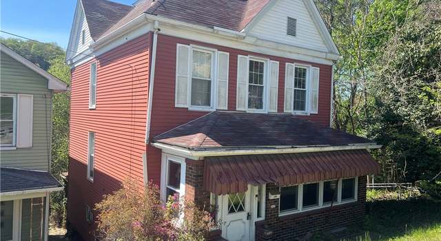 Photo of 327 3rd St, Leechburg Boro, PA 15656
