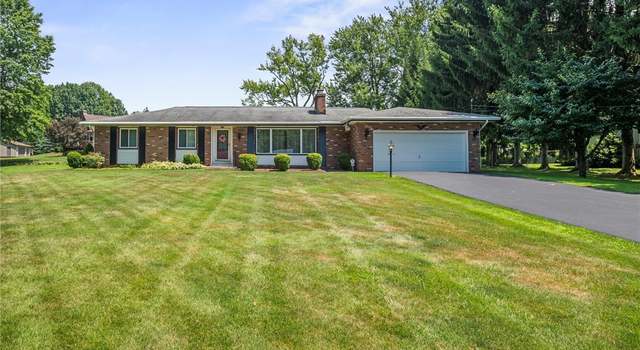 Photo of 895 Christy Rd, Hermitage, PA 16148
