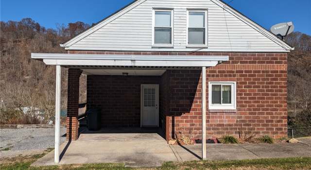 Photo of 162 2nd St, Clarksville, PA 15322
