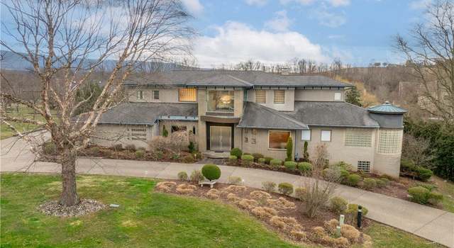 Photo of 350 N Saratoga Dr, South Union Twp, PA 15401