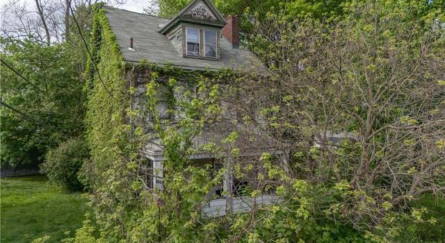 Photo of 1235 Division Ave, Moon/crescent Twp, PA 15046