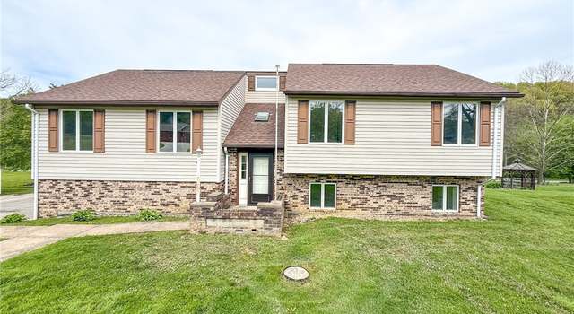 Photo of 308 Diane Dr, Rural Valley Boro, PA 16249