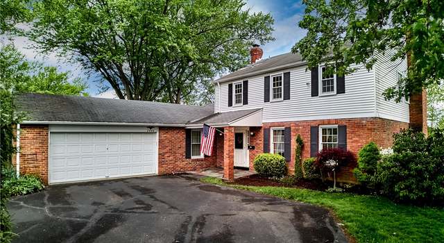 Photo of 2446 Pin Oak Pl, Green Tree, PA 15220