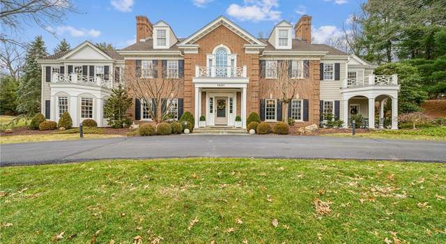 Photo of 1431 Hollow Tree Dr, Upper St. Clair, PA 15241