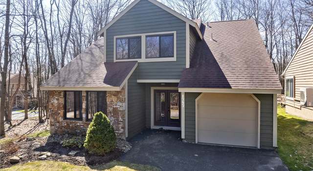 Photo of 1757 Greenfield Dr, Hidden Valley, PA 15502