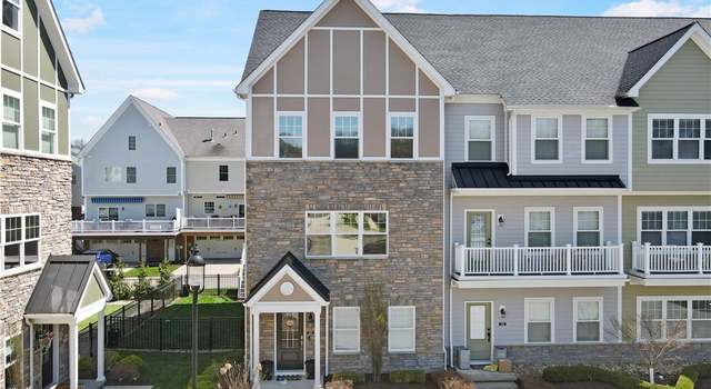 Photo of 217 Park Pl, Oakmont, PA 15139