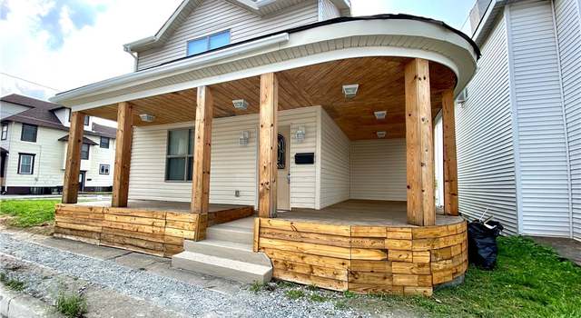 Photo of 224 Morgantown St, Uniontown, PA 15401
