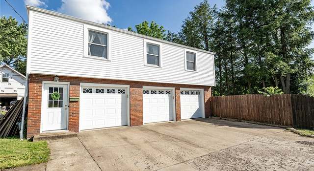 Photo of 636 Barmore Ave, Grove City Boro, PA 16127