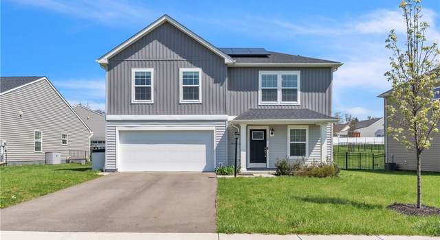 Photo of 138 Leslie Farms Dr, Connoquenessing Boro, PA 16033