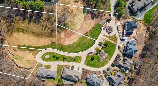 Photo of 711 The Gardens Dr, O'hara, PA 15238