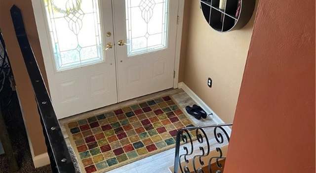 Photo of 1925 Gina Dr, West Mifflin, PA 15122