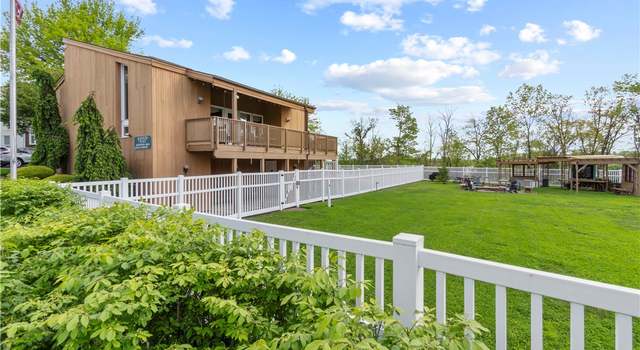 Photo of 2409 Kenzie Dr, Robinson Twp - Nwa, PA 15205