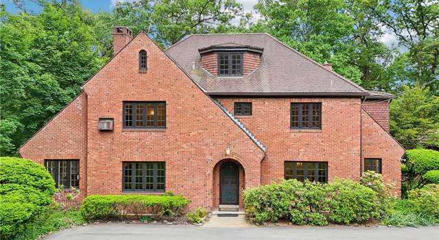 Photo of 634 W Waldheim Rd, Pittsburgh, PA 15215