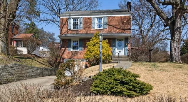 Photo of 233 Constitution Dr, Pleasant Hills, PA 15236