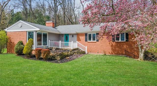 Photo of 305 Buckingham Rd, Fox Chapel, PA 15215