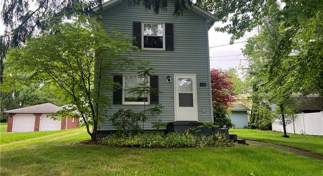 Photo of 143 College Ave, Hempfield Twp - Mer, PA 16125