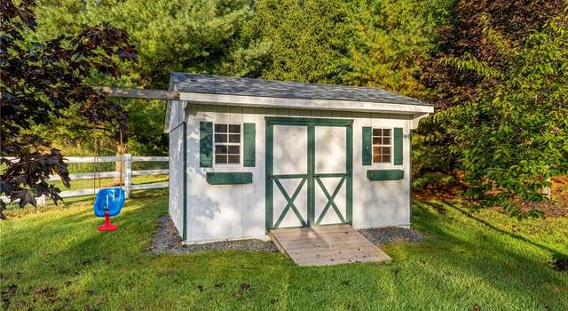 Photo of 117 Brinkley Dr, East-other Area, PA 18960